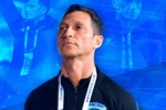 南京城市官方：罗德尼辞去主帅职务，出任俱乐部技术总监兼助教