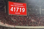 上座新高！41719名球迷来到凤凰山，观看蓉城vs河南